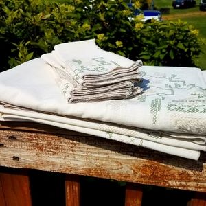 Vintage Hand Embroidered Tablecloth
